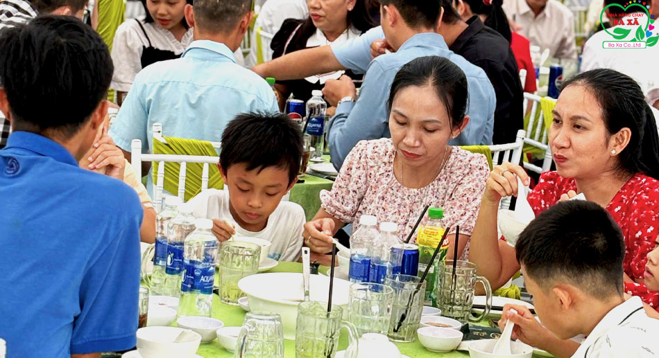 TIỆC CƯỚI THUẦN CHAY TRỌN GÓI